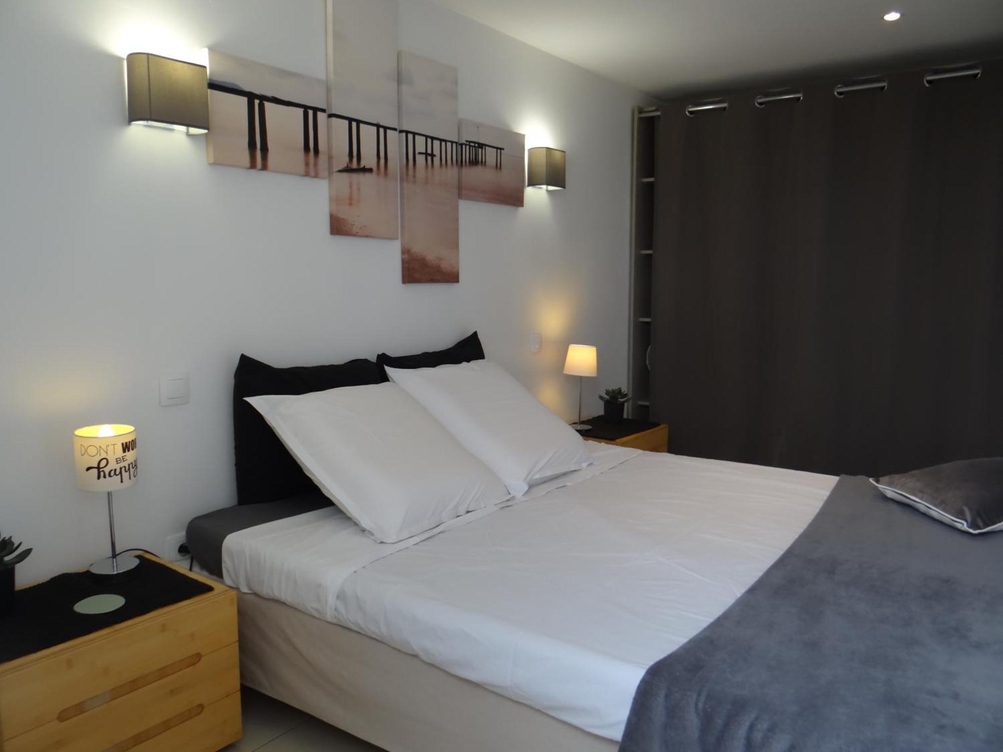 37 Au Soleil Villa Montreal  ภายนอก รูปภาพ